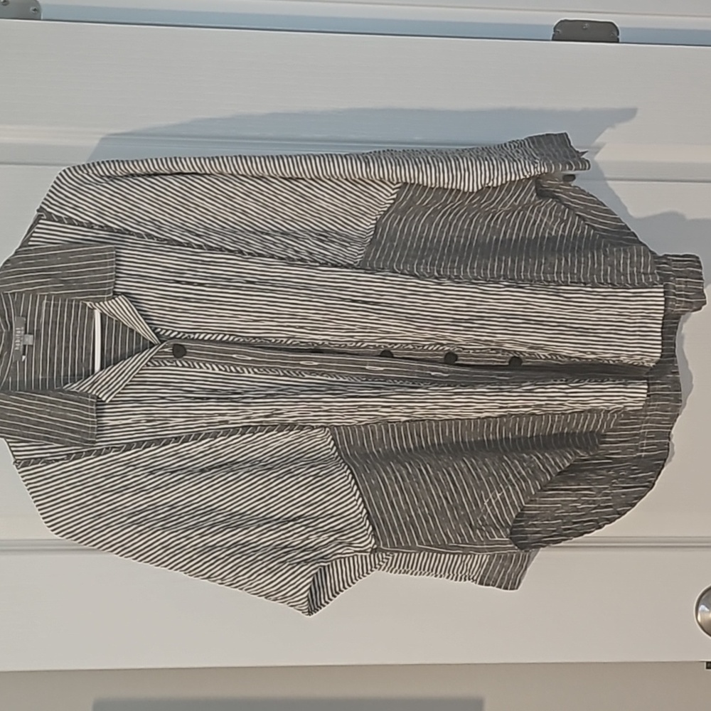 habitat, clothes to live in long sleeve shirt